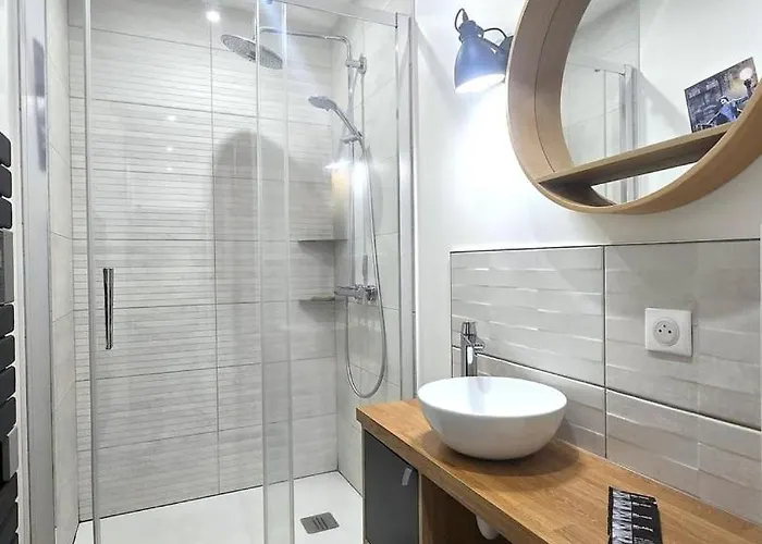 Le 7E Art * Home Cinema * Centre-Ville * Netflix *